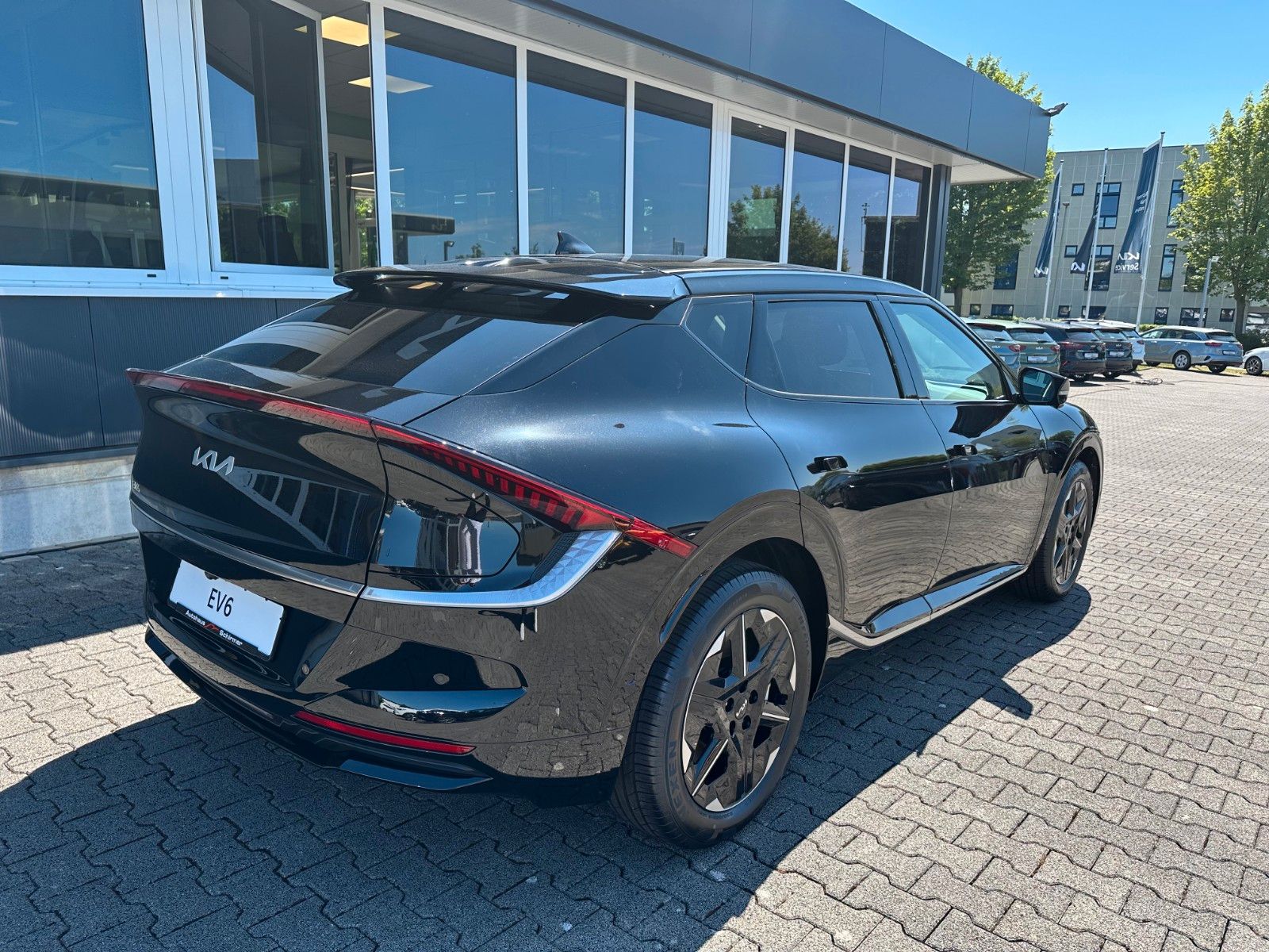 Fahrzeugabbildung Kia EV6 FL EARTH 84 RWD WP CO AS SD DR