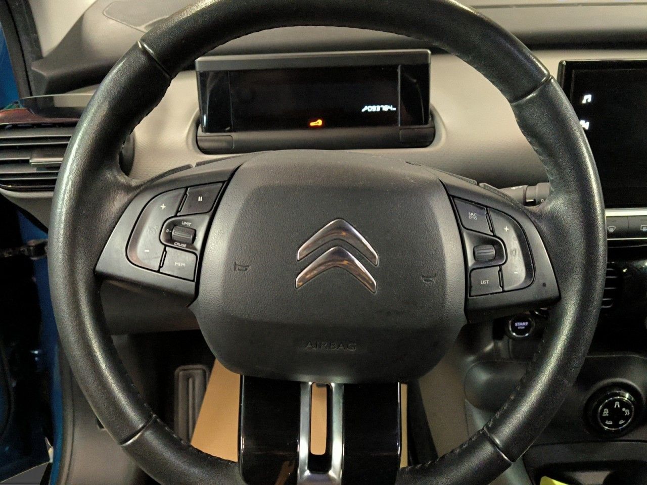 Fahrzeugabbildung Citroën C4 Cactus Shine Panoramadach Kamera uvm.