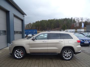 Jeep Grand Cherokee - 12