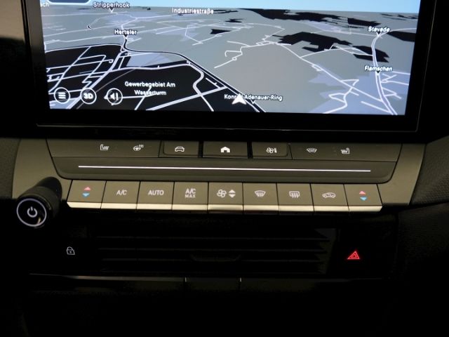 Astra LIM ULTIMATE PHEV AT+LED MATRIX+NAVI+360 G