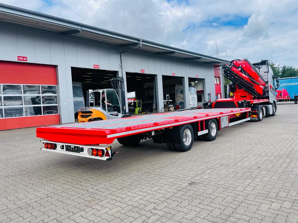 Fahrzeugabbildung Andere Wiese Stufensattel Tieflader mit Kran Fassi F545