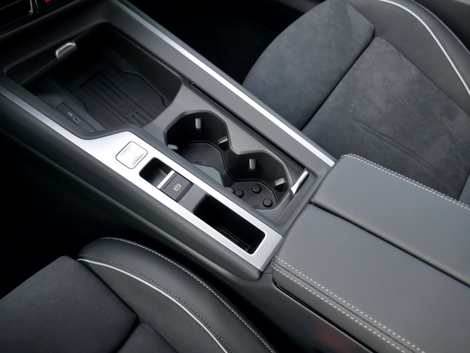 Fahrzeugabbildung Volkswagen Passat Business 2.0 TDI DSG | LED AHK RFK
