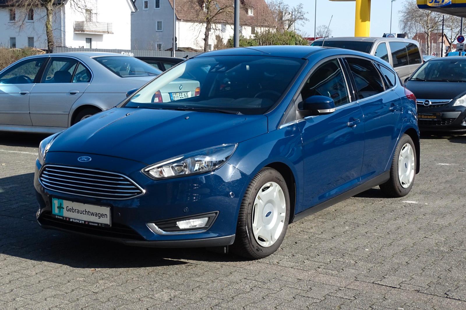 Ford Focus 1,5TDCi DPF Titanium AHK NAVI TÜV-NEU PDC