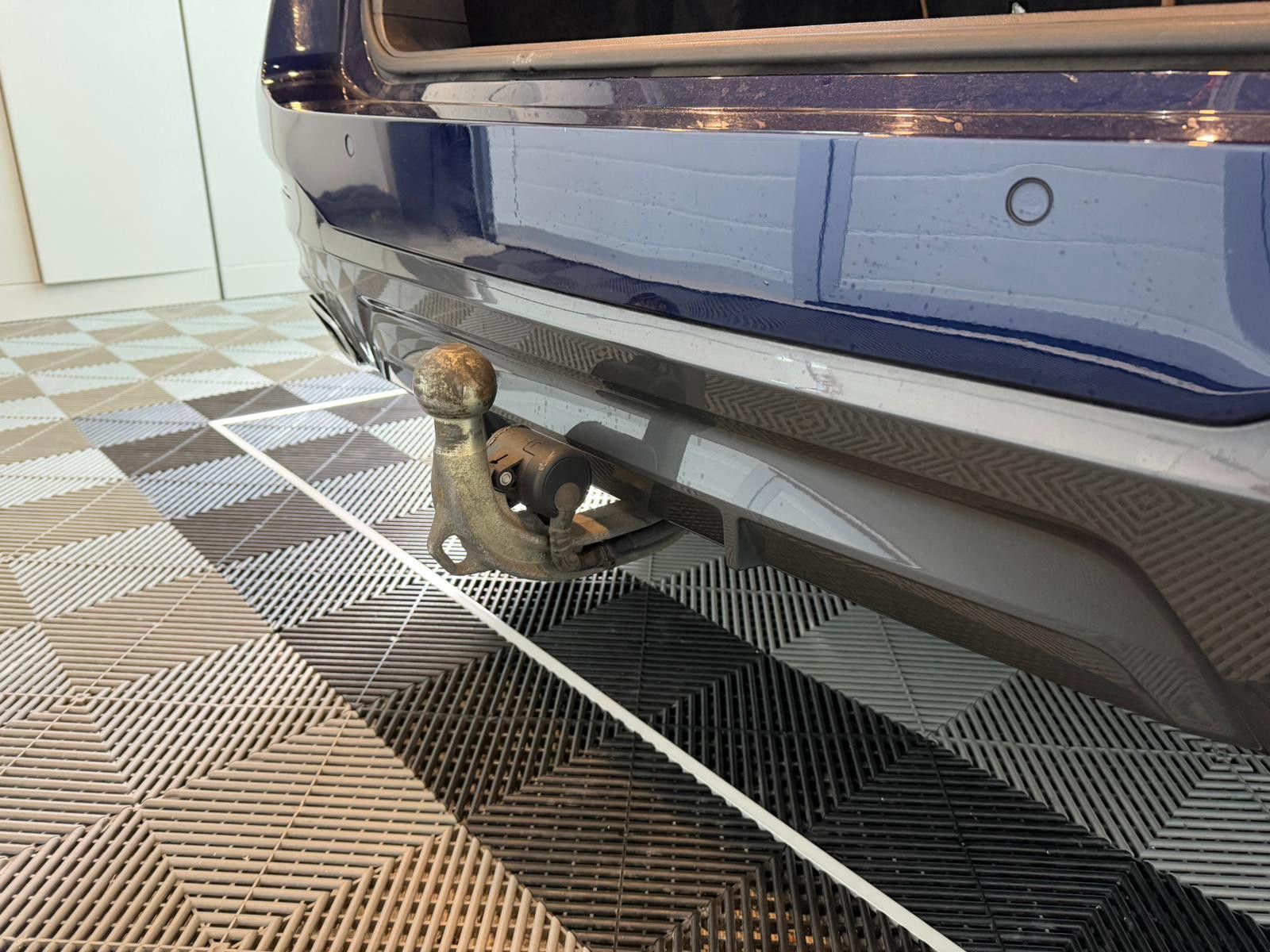 Fahrzeugabbildung BMW 530d M-SPORT/FACELIFT/LASER/ASSIST/STHZG/AHK