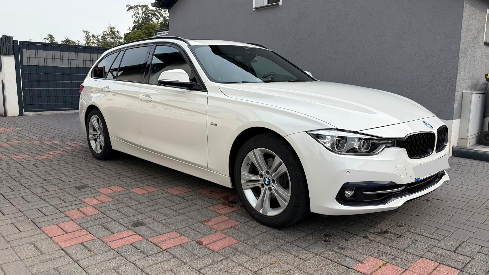 BMW 320i Touring Sport Line Sport Line