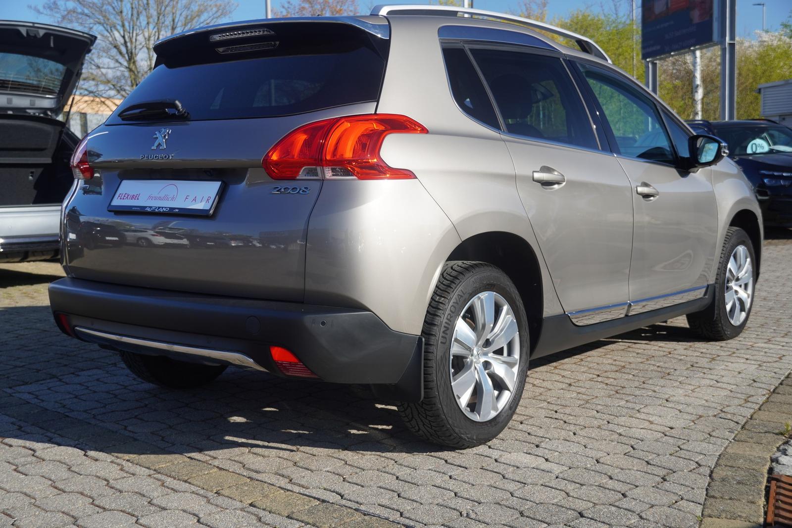 Peugeot 2008 1.2 PureTech Allure Aut. Kamera Tempomat