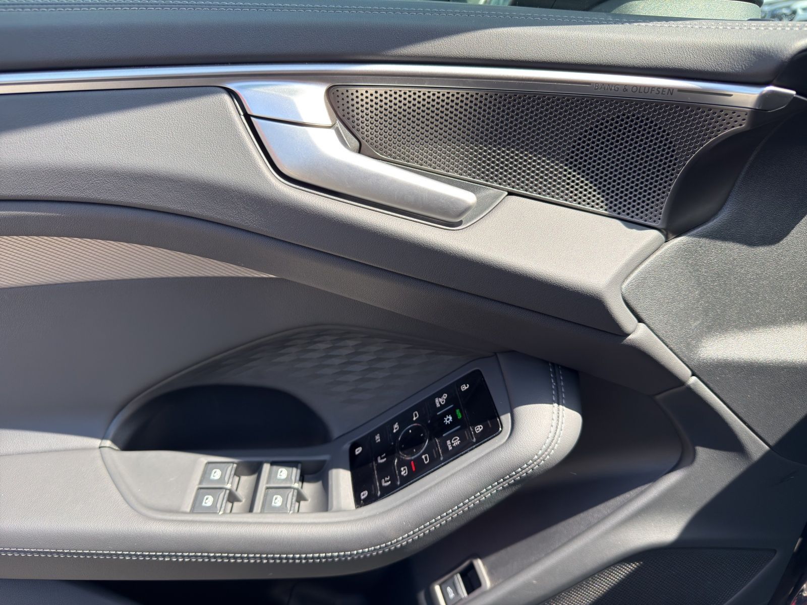 Audi A6 - Bild 8