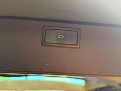 VW T6 Multivan /DSG/2xEL.SCHTÜR/AHK/ACC/LED/MEMORY VW T6 Multivan /DSG/2xEL.SCHTÜR/AHK/ACC/LED/MEMORY