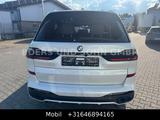 BMW X7 xDrive M60 i, PANO, M-FELGEN 22-ZOLL, AHK, - BMW X7 Unfallwagen