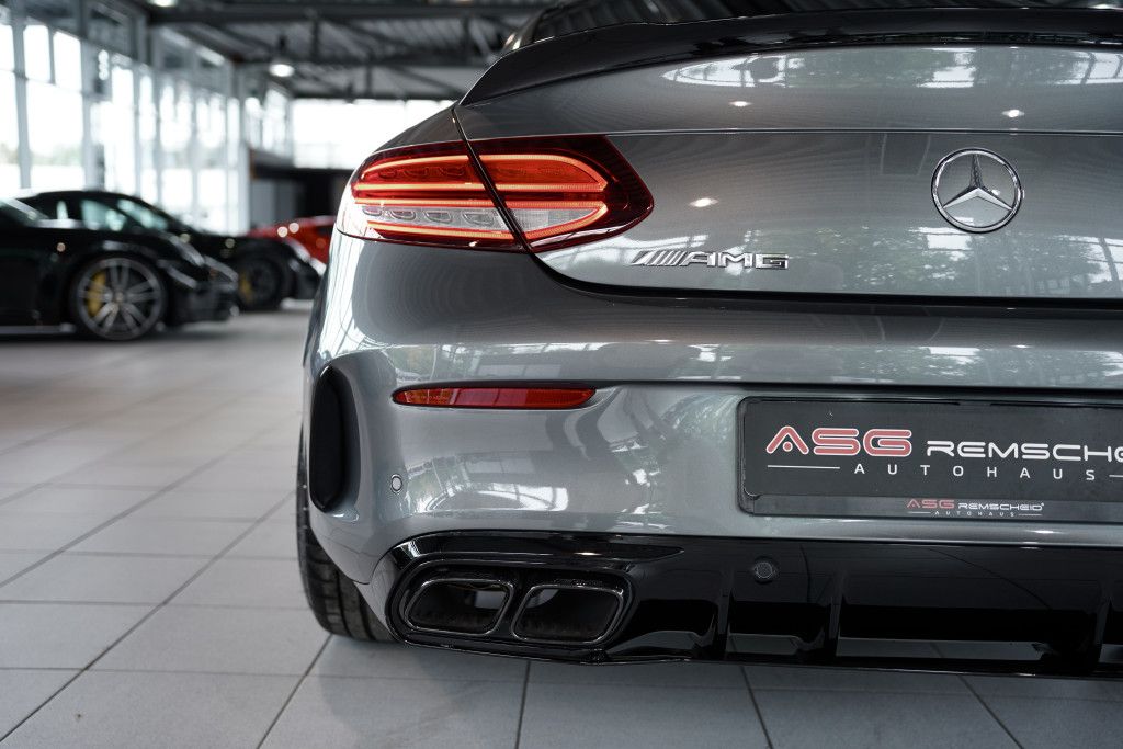 Mercedes Benz C 63 Amg