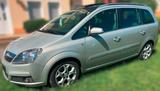 Opel Zafira 2.2 direct Cosmo Cosmo, 150 PS, TÜV  - Opel Zafira: 150