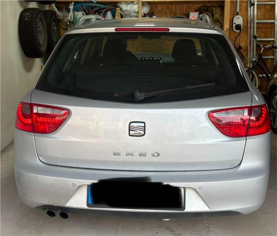 Seat Exeo 2012 — rear view