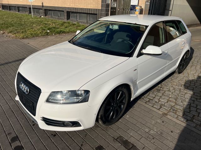 Audi A3 2.0 TDI (DPF) Sportback *1.Hand*