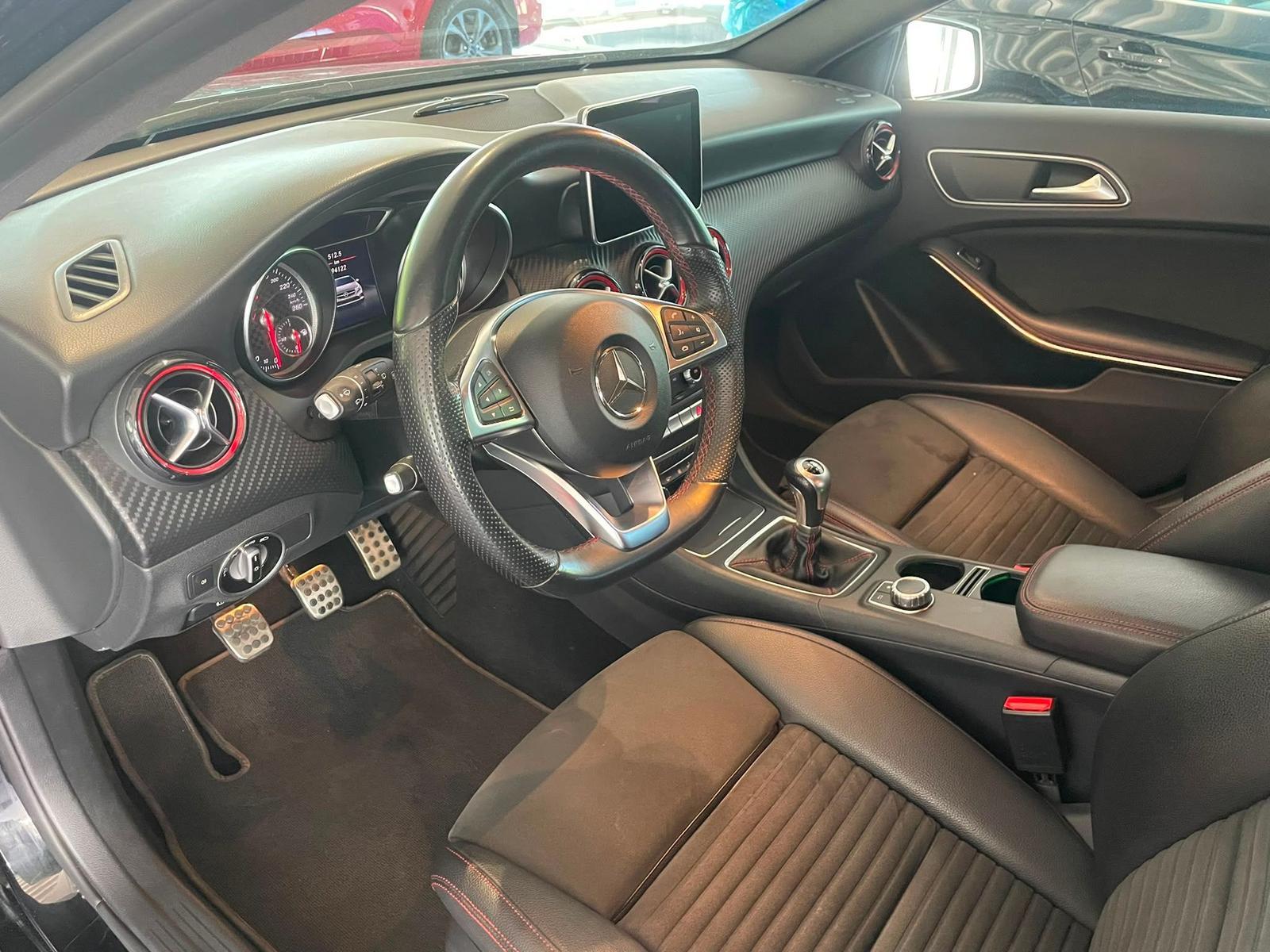 Mercedes-Benz A 250 AMG Sport (Line)*Navi*BusinessP.*LED*Tempo