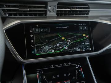 2021 AUDI RS6 — миниатюра 11