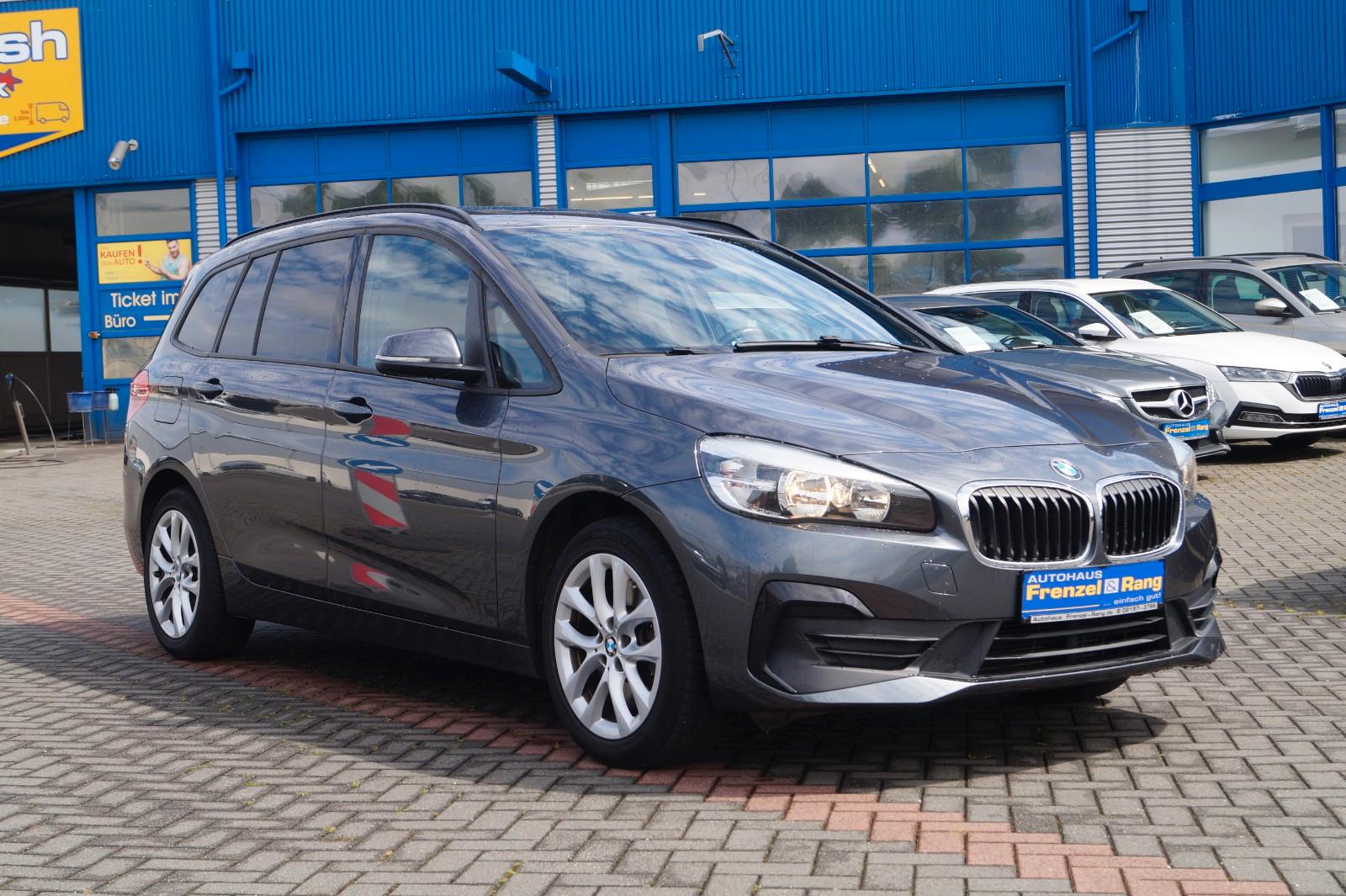 BMW 218d Gran Tourer *Pano*Navi*Front*HeadUp*SHZ*