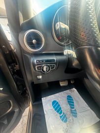 Mercedes V 220 - 8