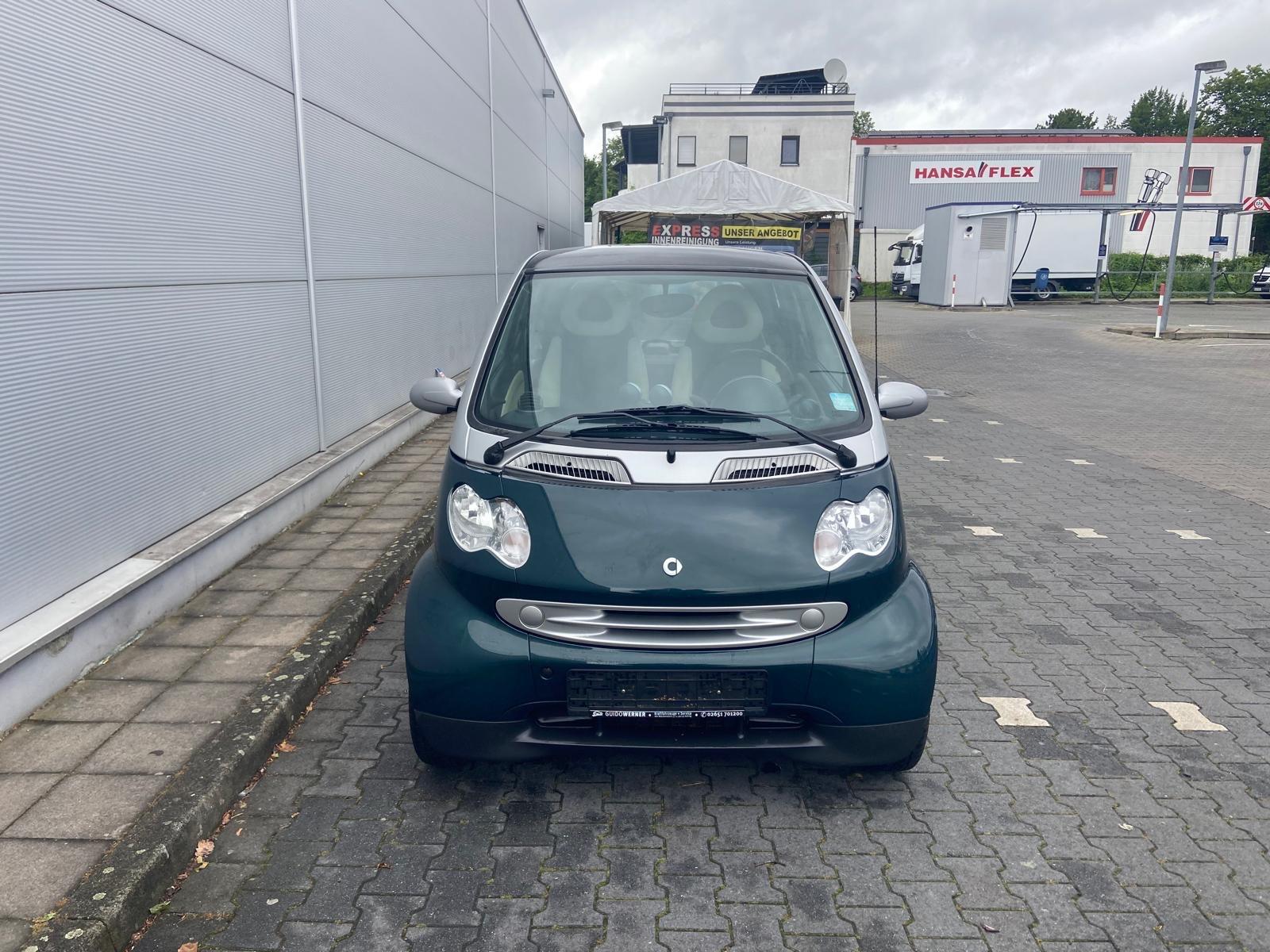 Smart ForTwo coupé Panorama Klima Shz Leder
