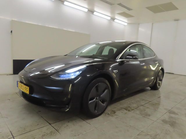 Tesla Model 3 Standard RWD Plus [ AUTOPILOT+60 kWh+PRE