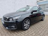 Peugeot 308 Allure Leder Navi Panorama Alu PDC - Peugeot 308 mit Benzin-Antrieb: Limousine, Automatik