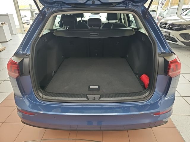 Fahrzeugabbildung Volkswagen Golf Variant 1.5 TSI Life STANDHZ NAVI AHK 4xSHZ