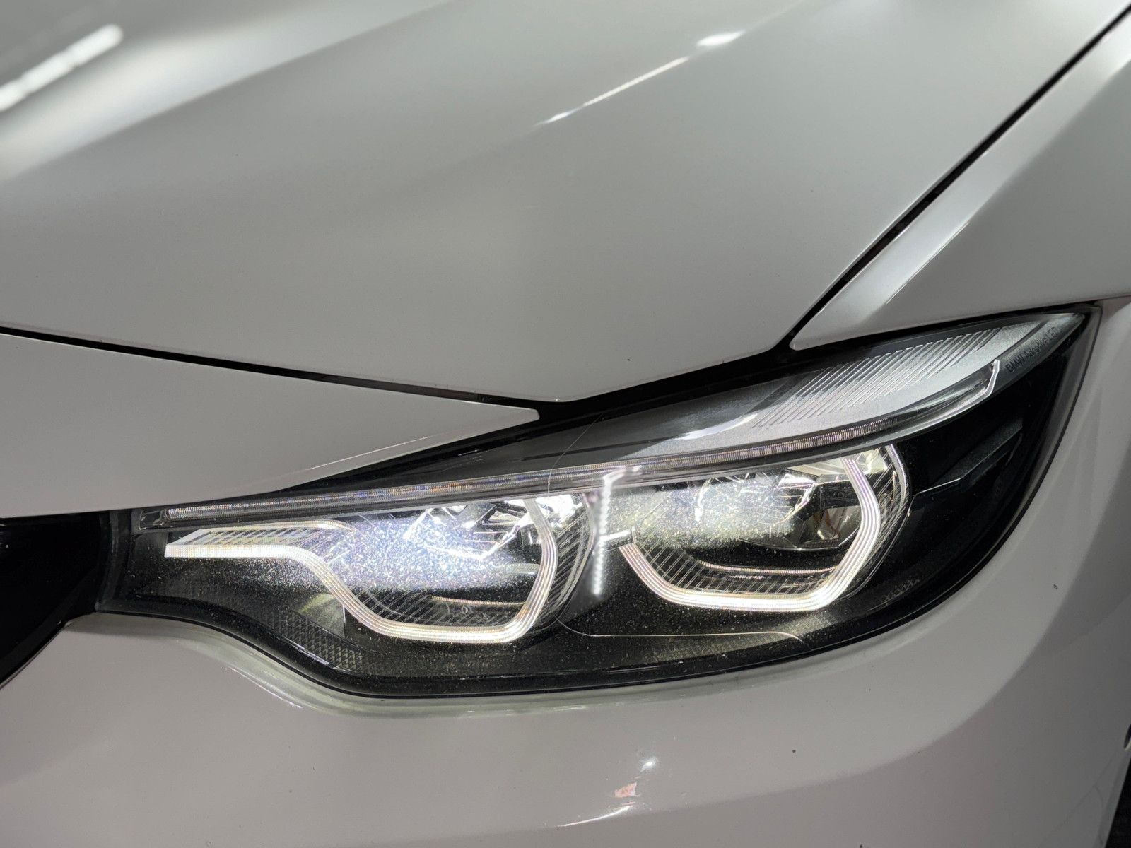 Fahrzeugabbildung BMW M4 Competition COUPE|H&K|HEAD-UP|360°|KARBON