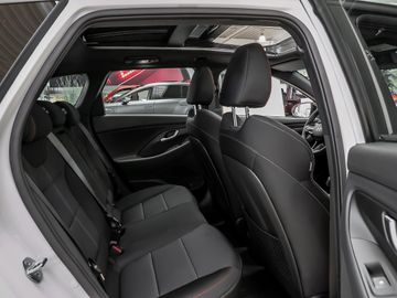 Hyundai i30 cw 1.0 Pure Fernlicht-Assistent Tempomat