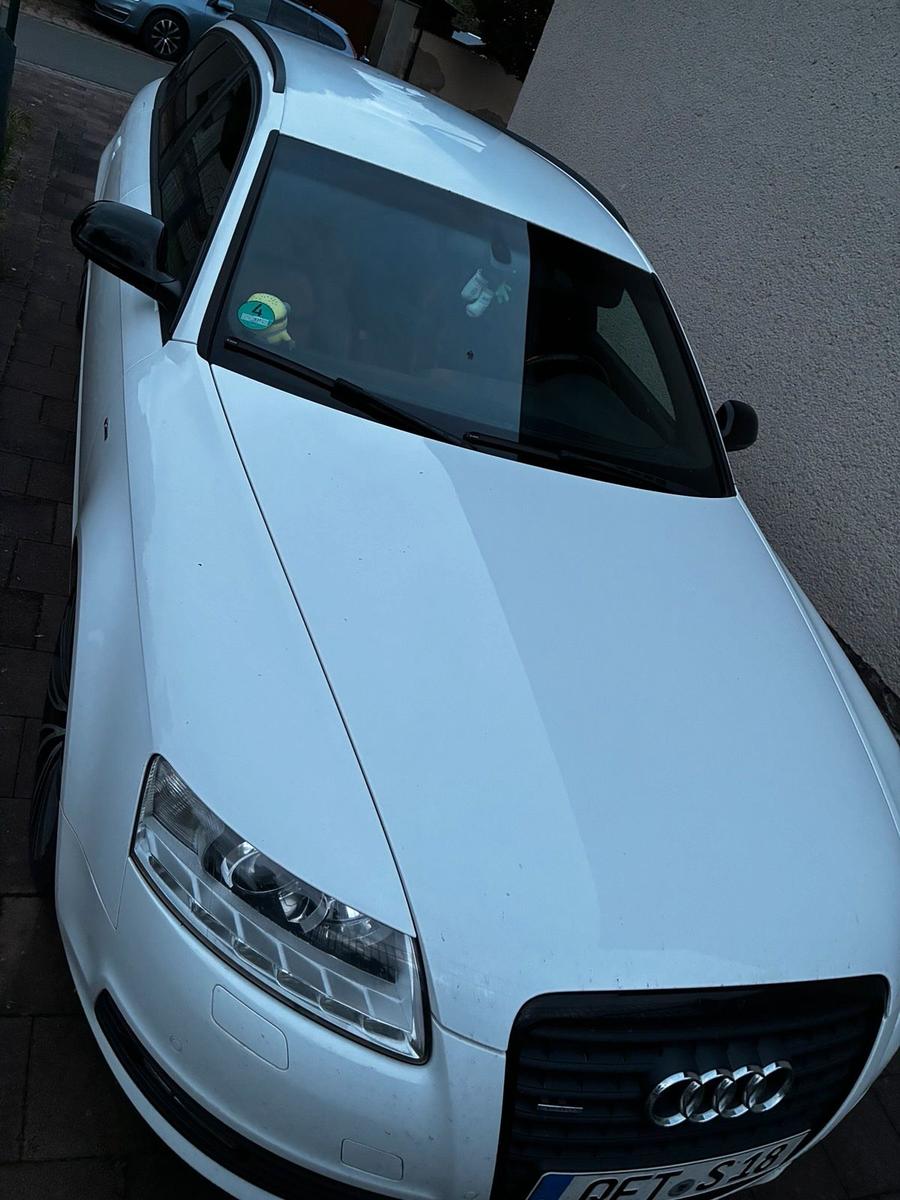 Audi Quattro 2011 — engine 239 HP (176kW)