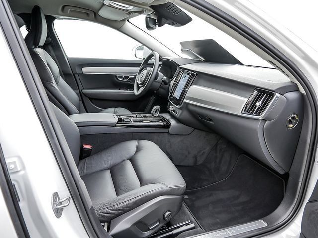 Volvo V90 Kombi T6 Core Recharge Plug-In Hybrid AWD V9 foto 8