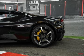 2021 Ferrari SF90 照片 6