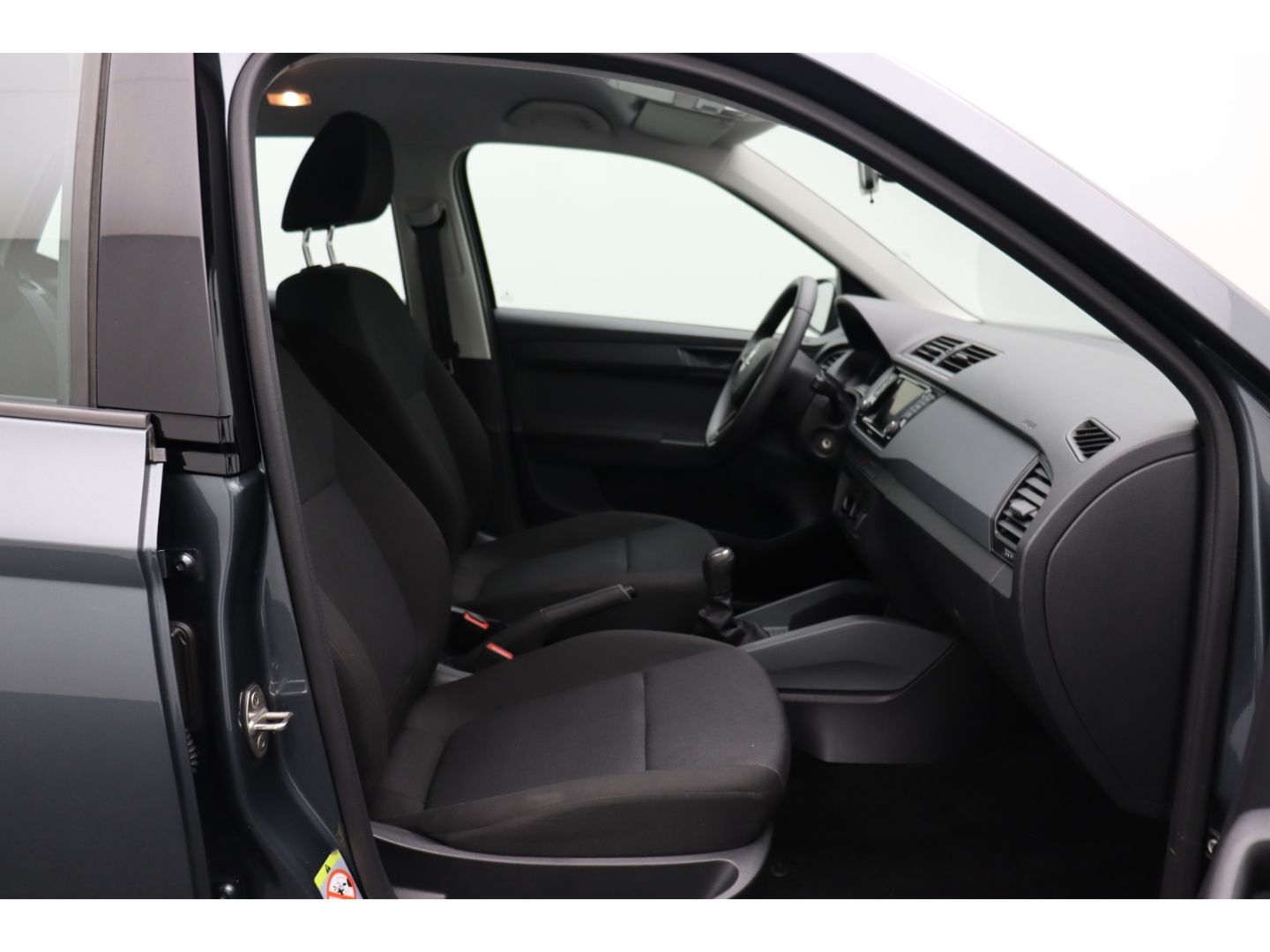 Fahrzeugabbildung SKODA Fabia Cool Plus 1.0 MPI  Klima el.SP Spieg. behe