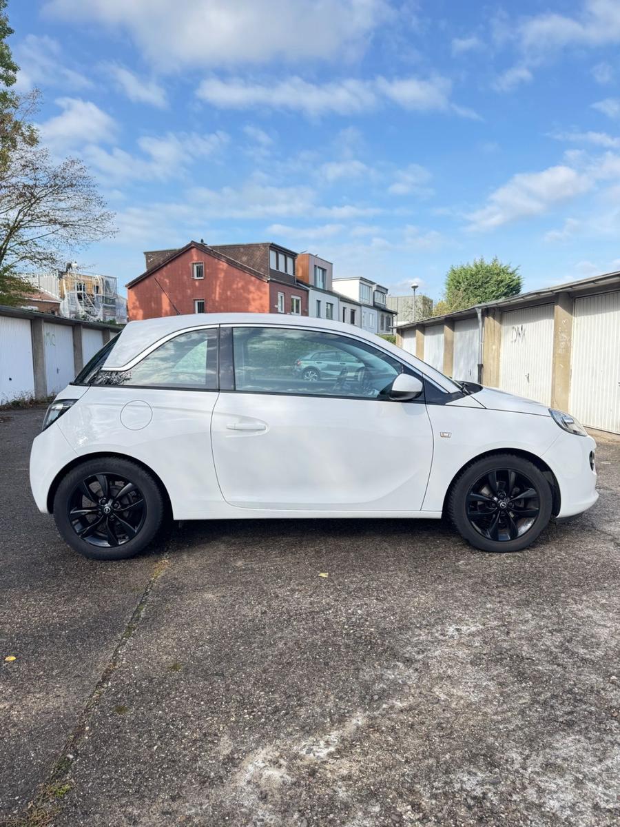 Opel Adam