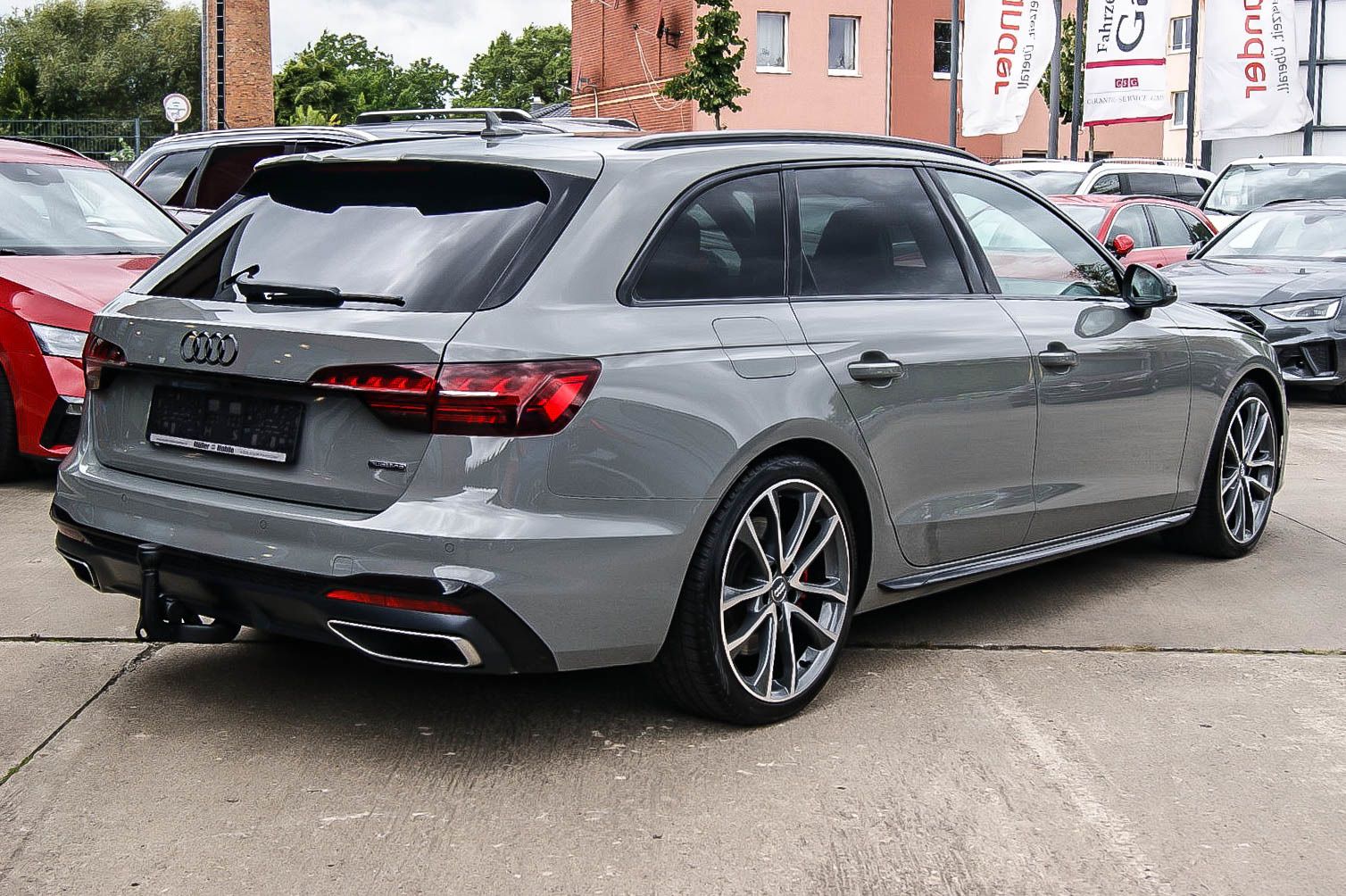 Audi A4 Avant 45TFSI quattro edition one LEDER MATRIX imagem 3