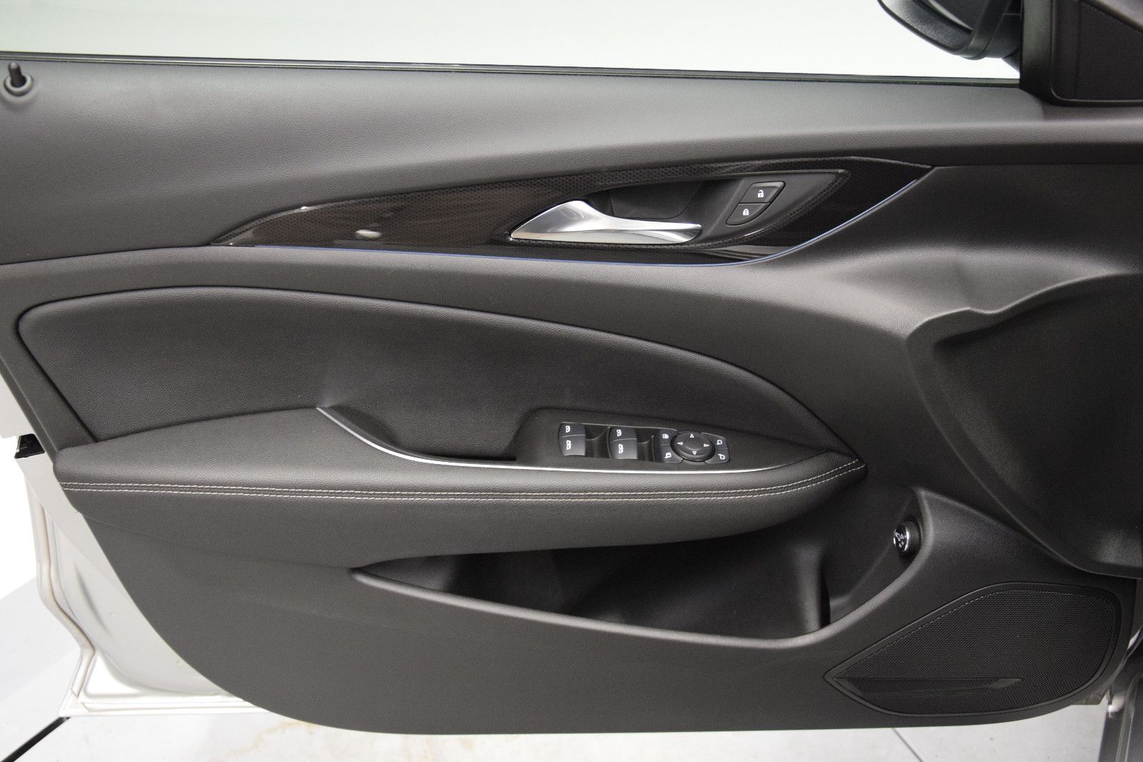 Fahrzeugabbildung Opel Insignia B Sports Tourer Business LED Navi