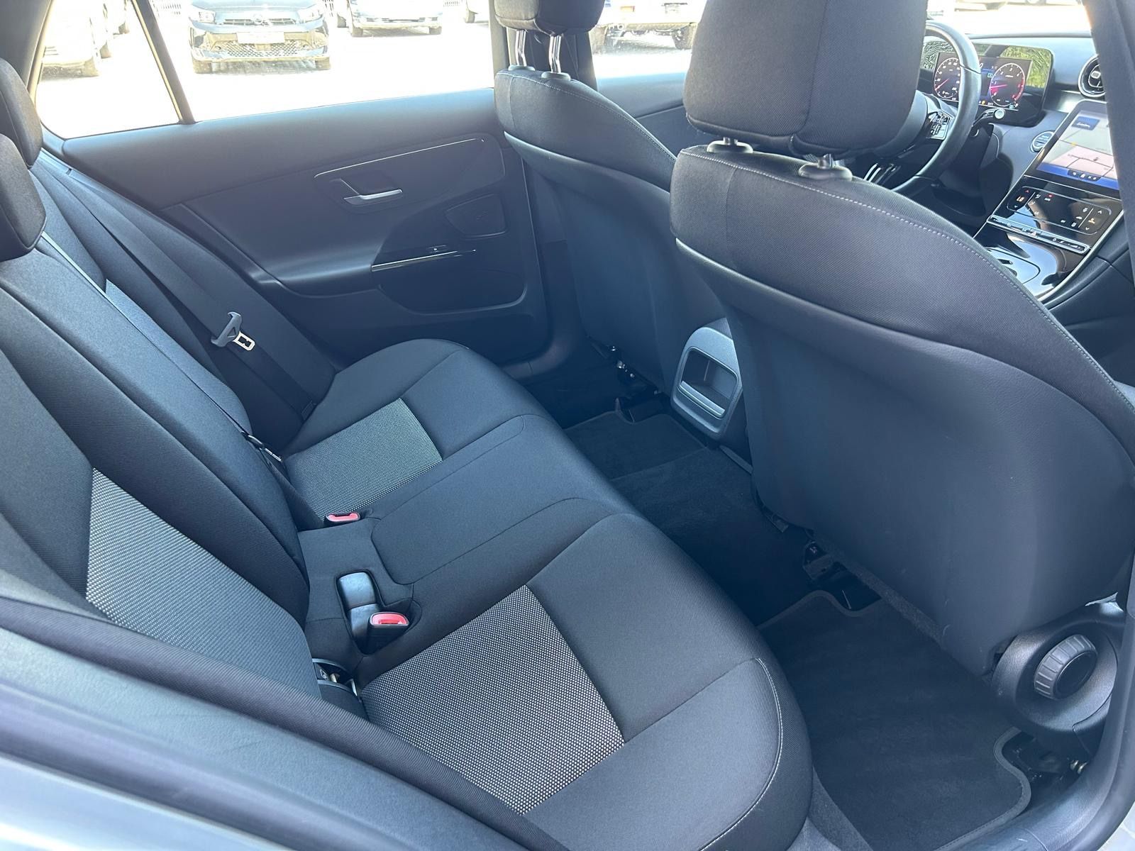 Fahrzeugabbildung Mercedes-Benz C 200 d Avantgarde°1.Hand°AHK°LED°Kamera°Navi°