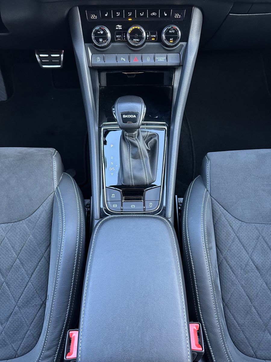 Fahrzeugabbildung SKODA Kodiaq 2.0 TDI DSG Sportline NAV+LED+KAMERA+19ZO