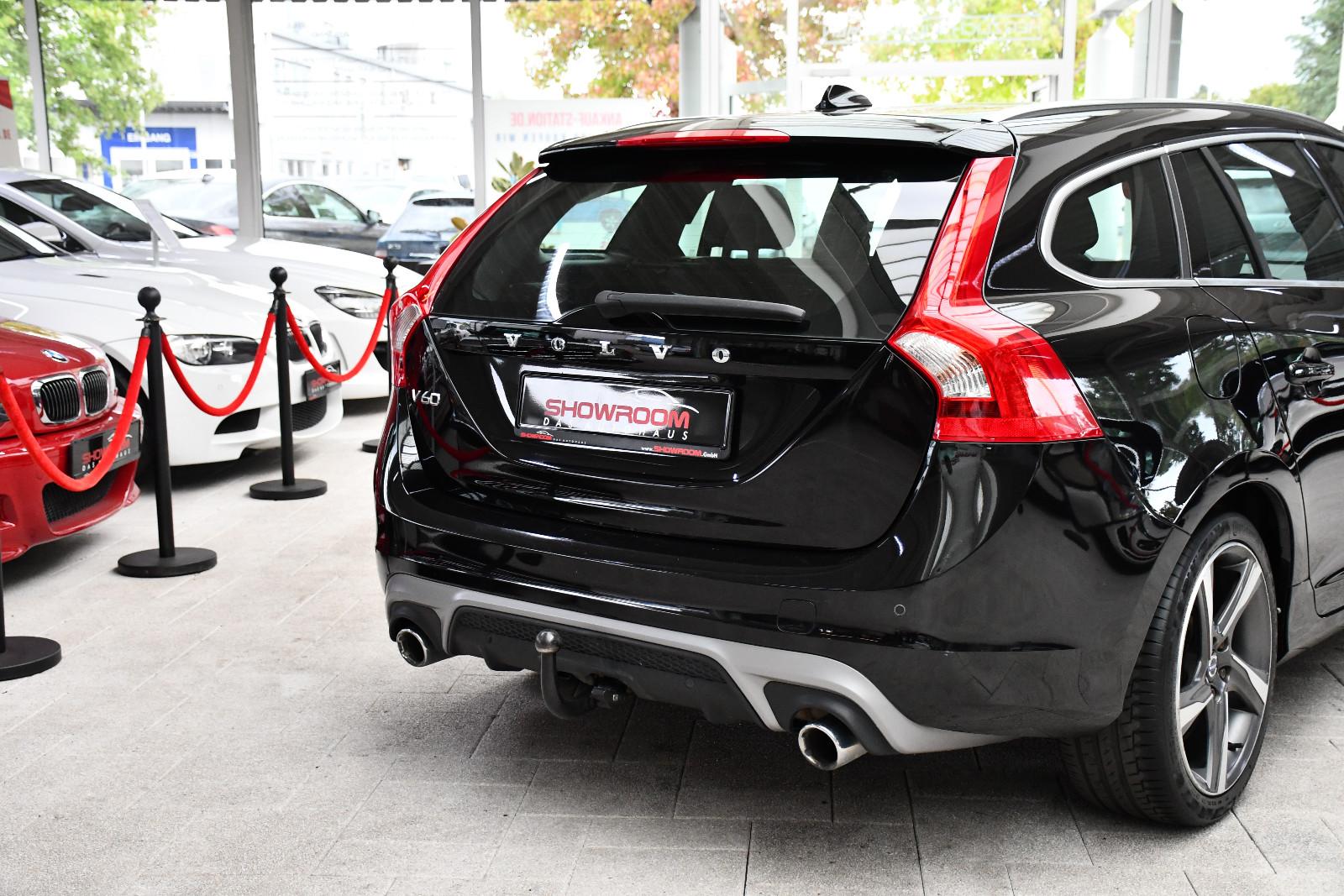 Volvo V60 D4 R-Design Aut. Kamera Leder Navi Ahk 82tkm