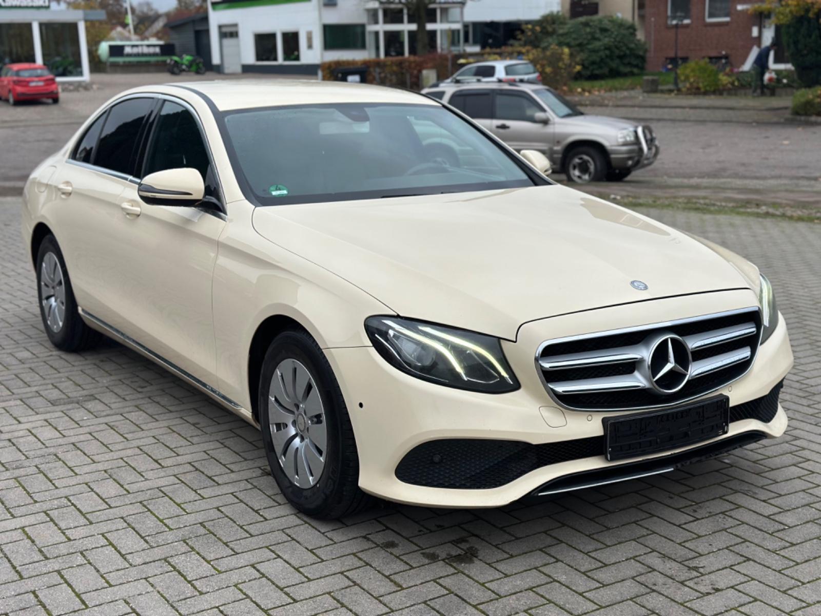 Mercedes-Benz E 200 d AVANTGARDE Aut*PDC*Kamera*LED*Navi*
