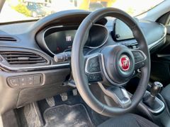Fahrzeugabbildung Fiat Tipo Kombi 1.0 Life AAC AHK LED KAMERA PDC VORN