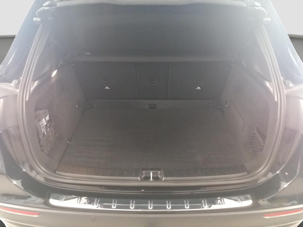 Fahrzeugabbildung Mercedes-Benz GLA 200 AMG Line*Night Paket*el. Heckklappe*LED