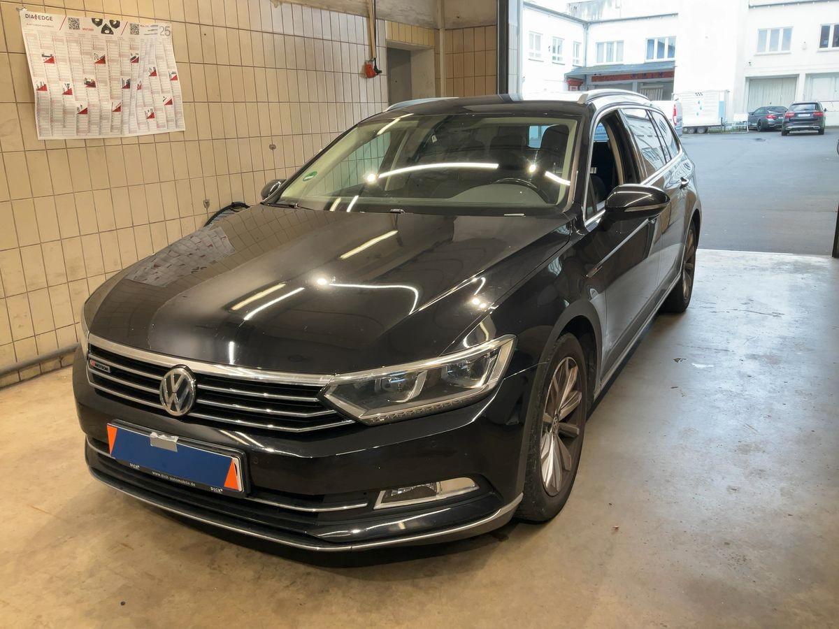 Volkswagen Passat Variant 2.0 TSI 4M +HIGHLINE+LED+AHK+ACC+