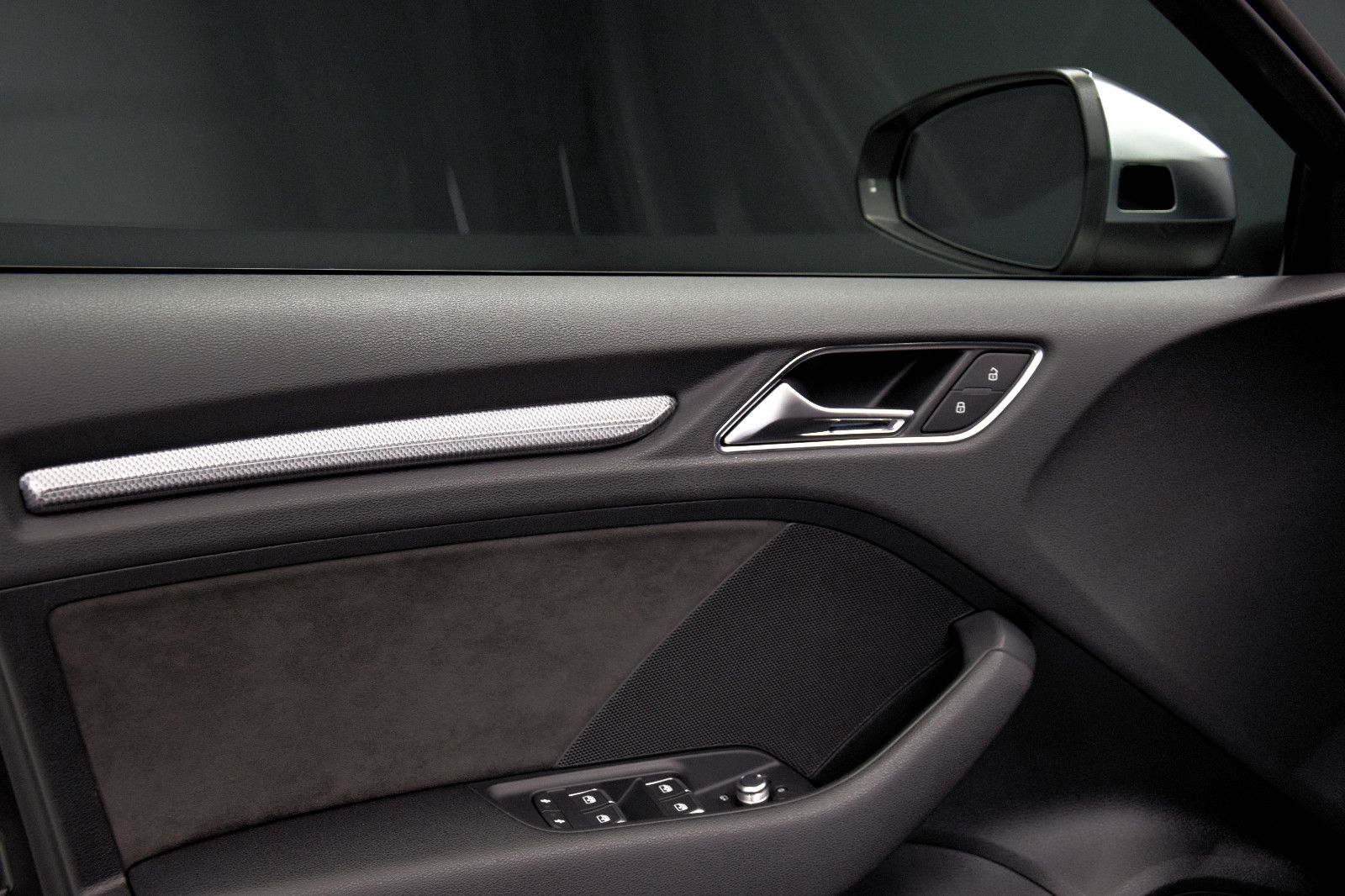 Fahrzeugabbildung Audi RS3 Lim. quattro ACC Virtual LED Kamera RS-Sitze