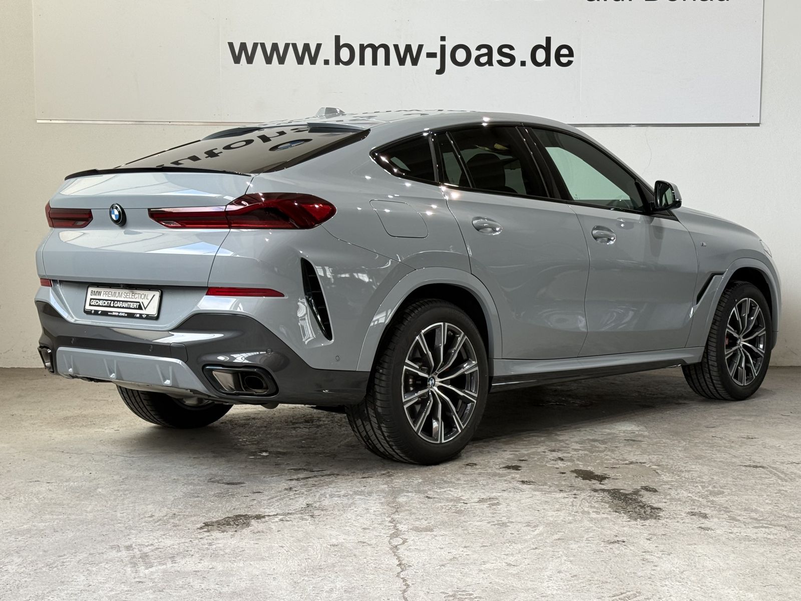 Fahrzeugeinzelansicht 18 Fahrzeugabbildung BMW X6 xDrive30d M Sport Gestiksteuerung HK HiFi