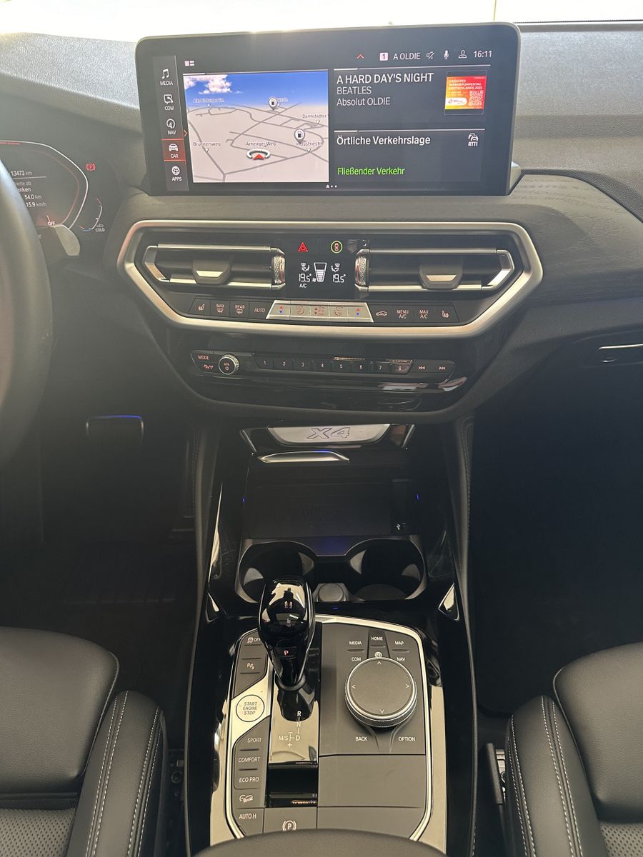 Fahrzeugabbildung BMW X4 xDrive 30 d M Sport PANO*MATRIX*HIFI*PROF*21"