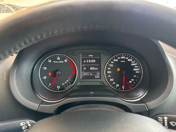 Audi A3 attraction *KLIMA*BI-XENON*TEMPOMAT*