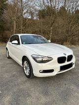 BMW 116i  -136PS, Sitzheizung, Lederlenkrad  - BMW 116: Ps 116i