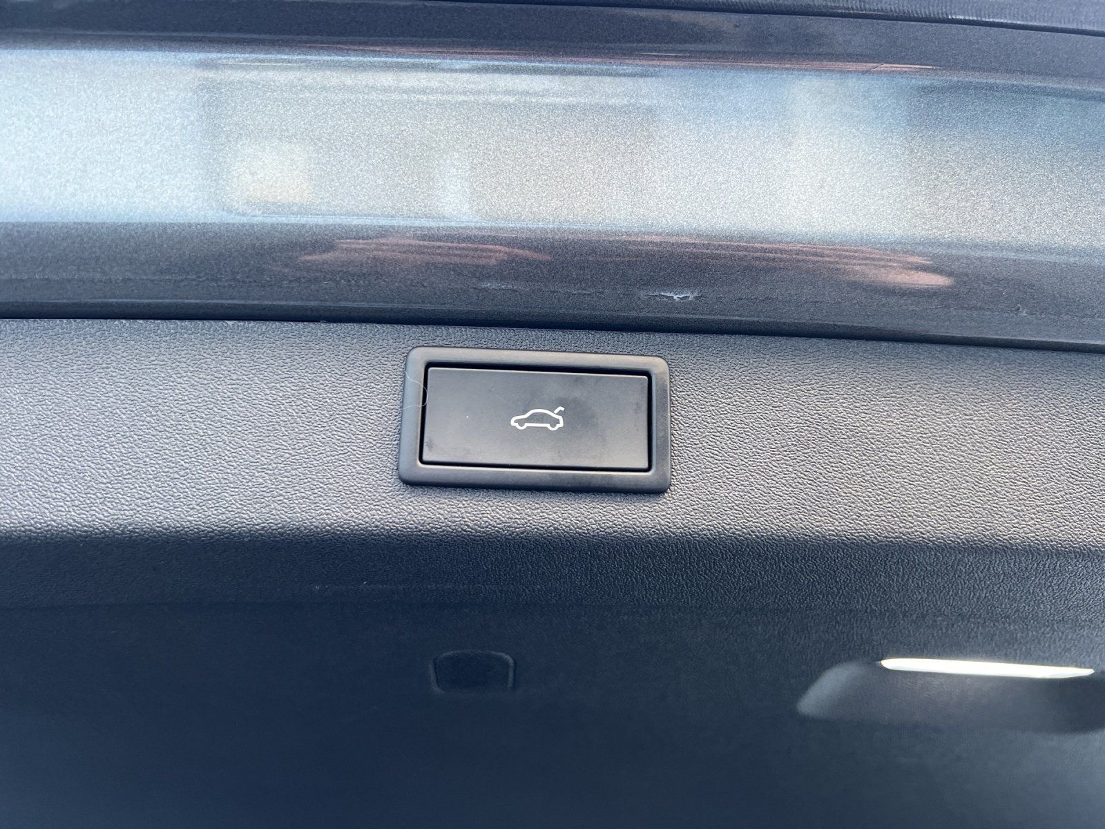 Fahrzeugabbildung SKODA Enyaq RS Suite/MAXX/PANO-DACH/AHK/HUD/DCC/ACC/