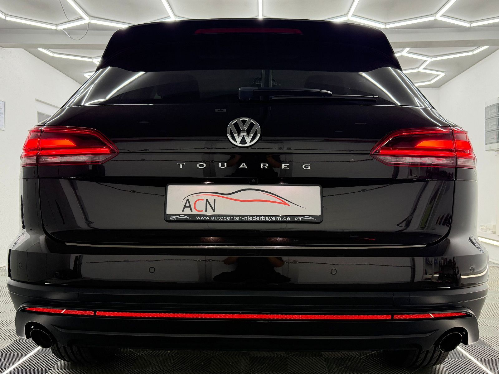 Fahrzeugabbildung Volkswagen Touareg 3.0 TDI 4Motion/KAMERA/ACC/AHK/LED