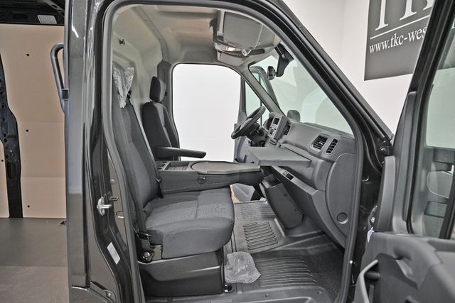 Fahrzeugabbildung Renault Master dCi 150 Komfort L3H2 schwarz #AHK#23T024