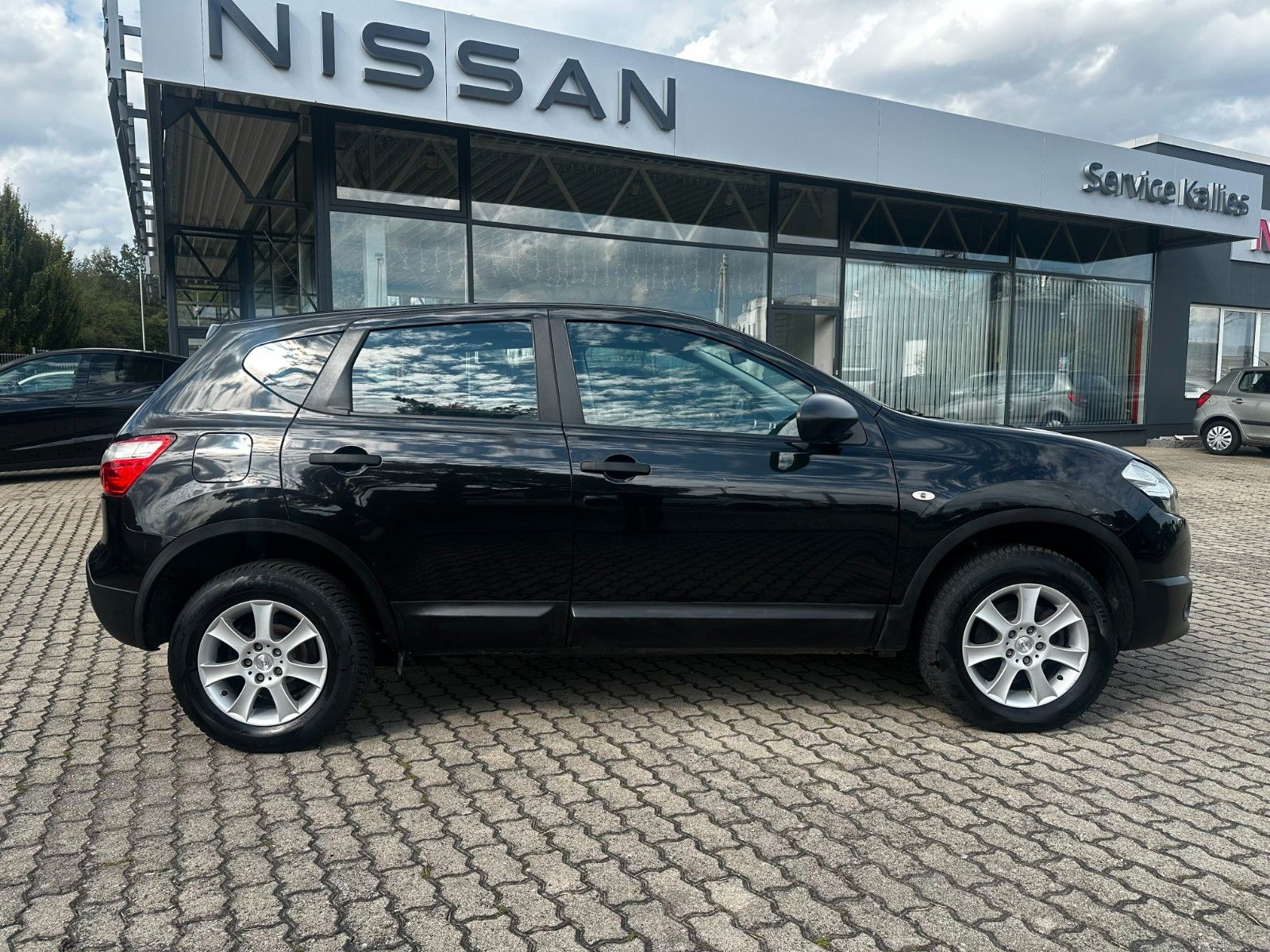 Fahrzeugabbildung Nissan Qashqai Visia Top Zustand / SH gepflegt / AHK